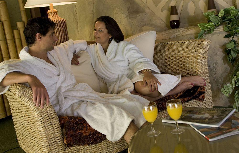 Tlh Carlton Hotel And Spa - Tlh Leisure And Entertainment Resort Torquay Extérieur photo